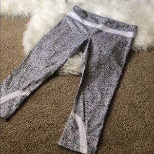 Like New Size 8 (comp 4) Lululemon Crop Leggings